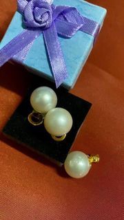 Real South Sea Pearls in 18Karat Gold Setting