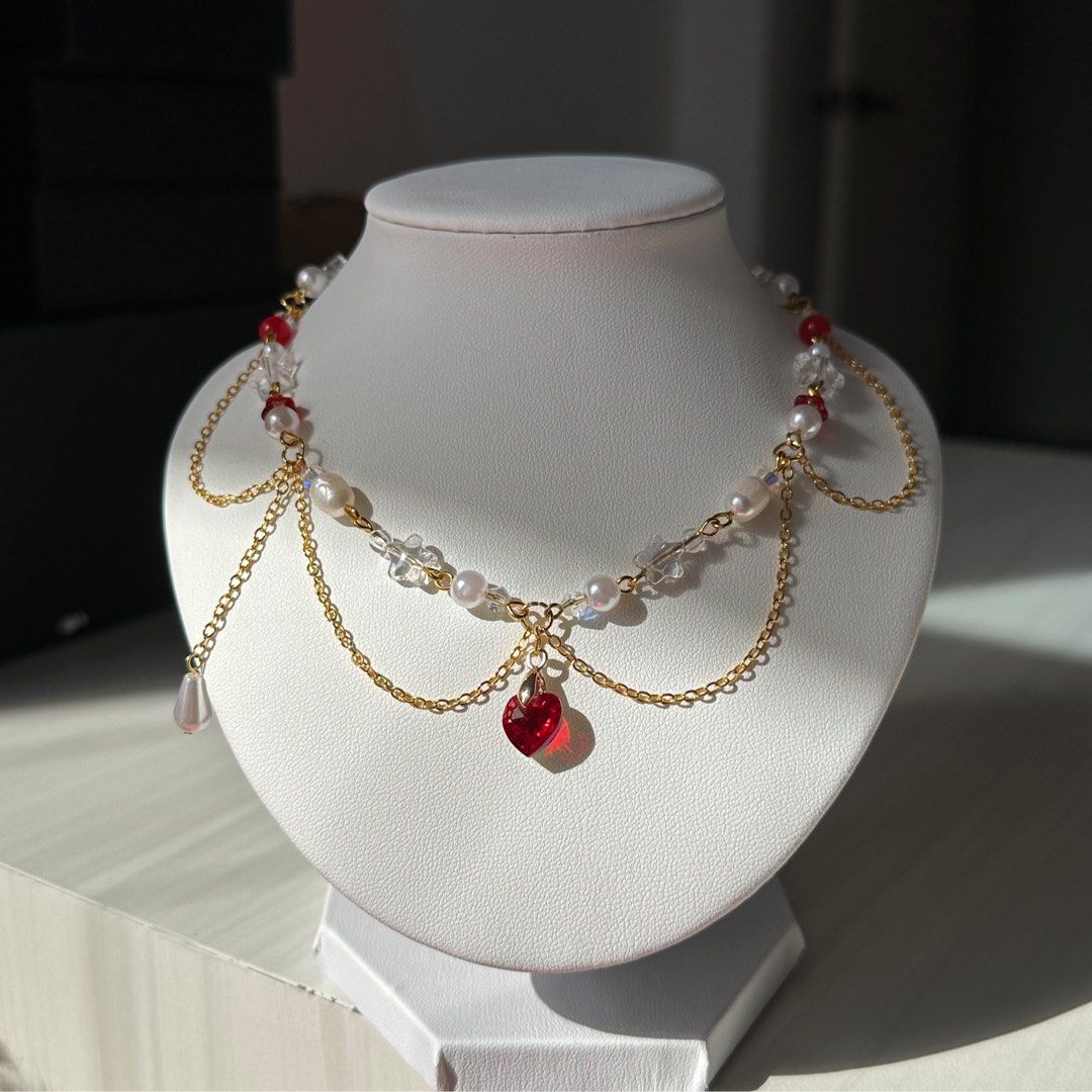 Red fashion necklace outlet