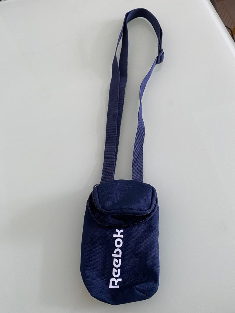 Sling hotsell bag reebok