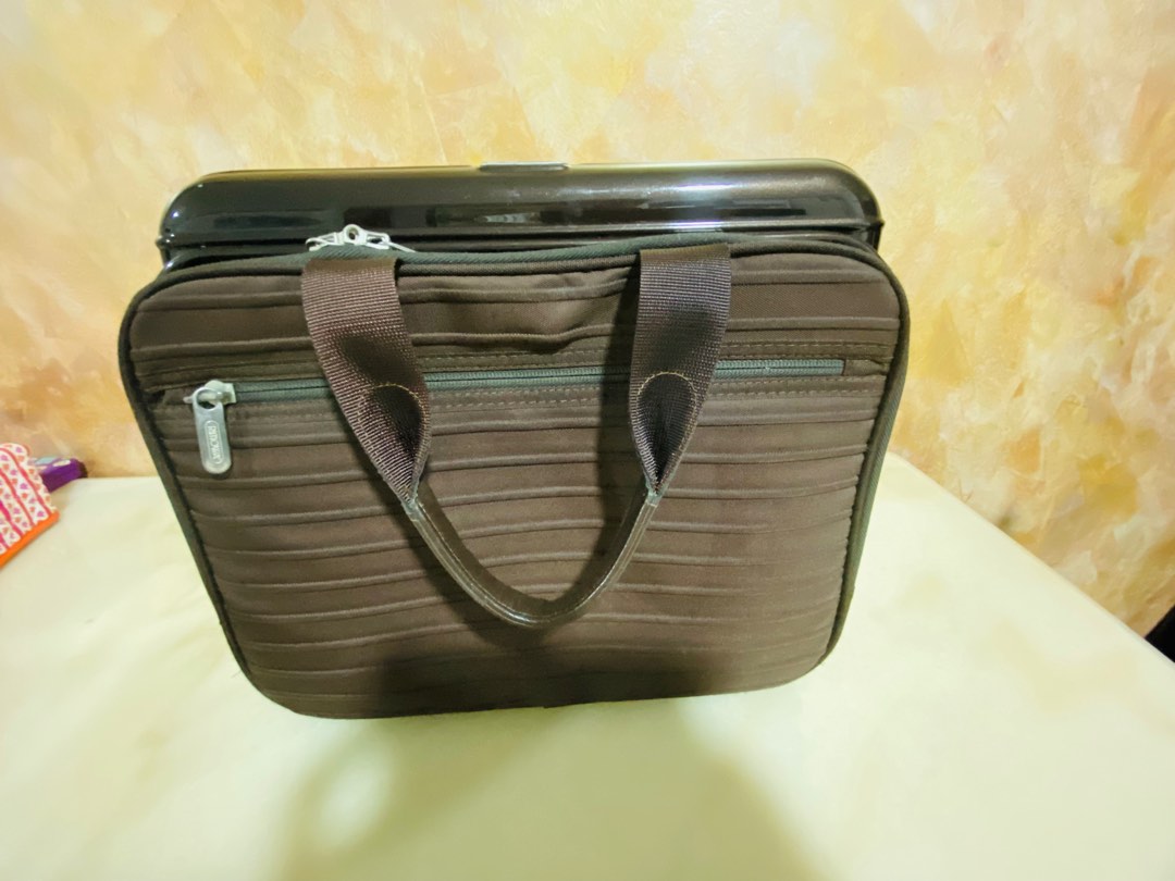 Rimowa laptop case - reddish brown extremely rare, Hobbies & Toys ...