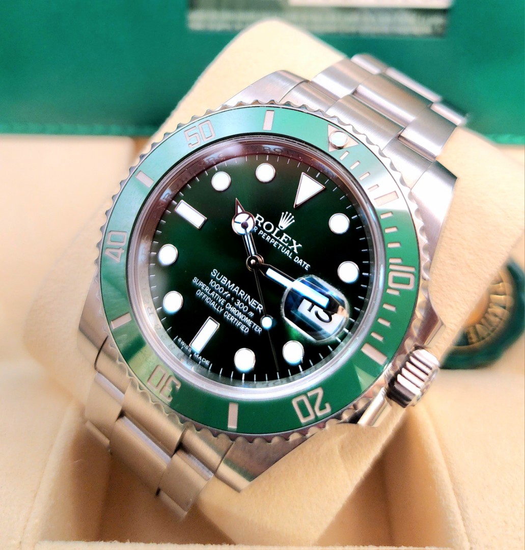 Rolex Submariner Hulk 116610LV Rubber B and Rolex Oyster