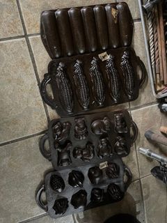 Sale cast iron baking shaper pan authentic vintage