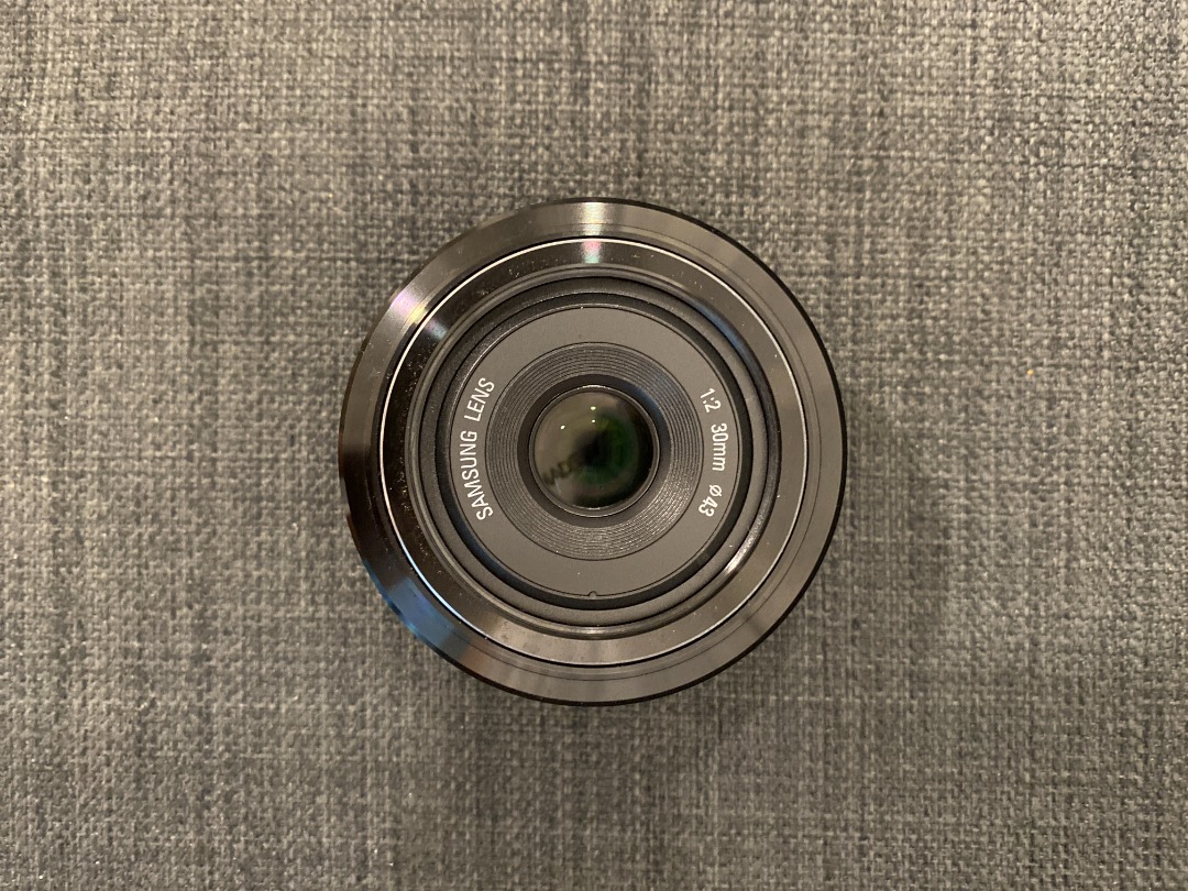 Samsung 30mm f/2 NX Pancake Lens, Photography, Lens & Kits on Carousell