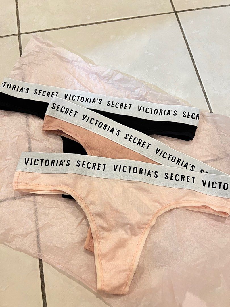 Victoria Secrets Seamless Panty Size S