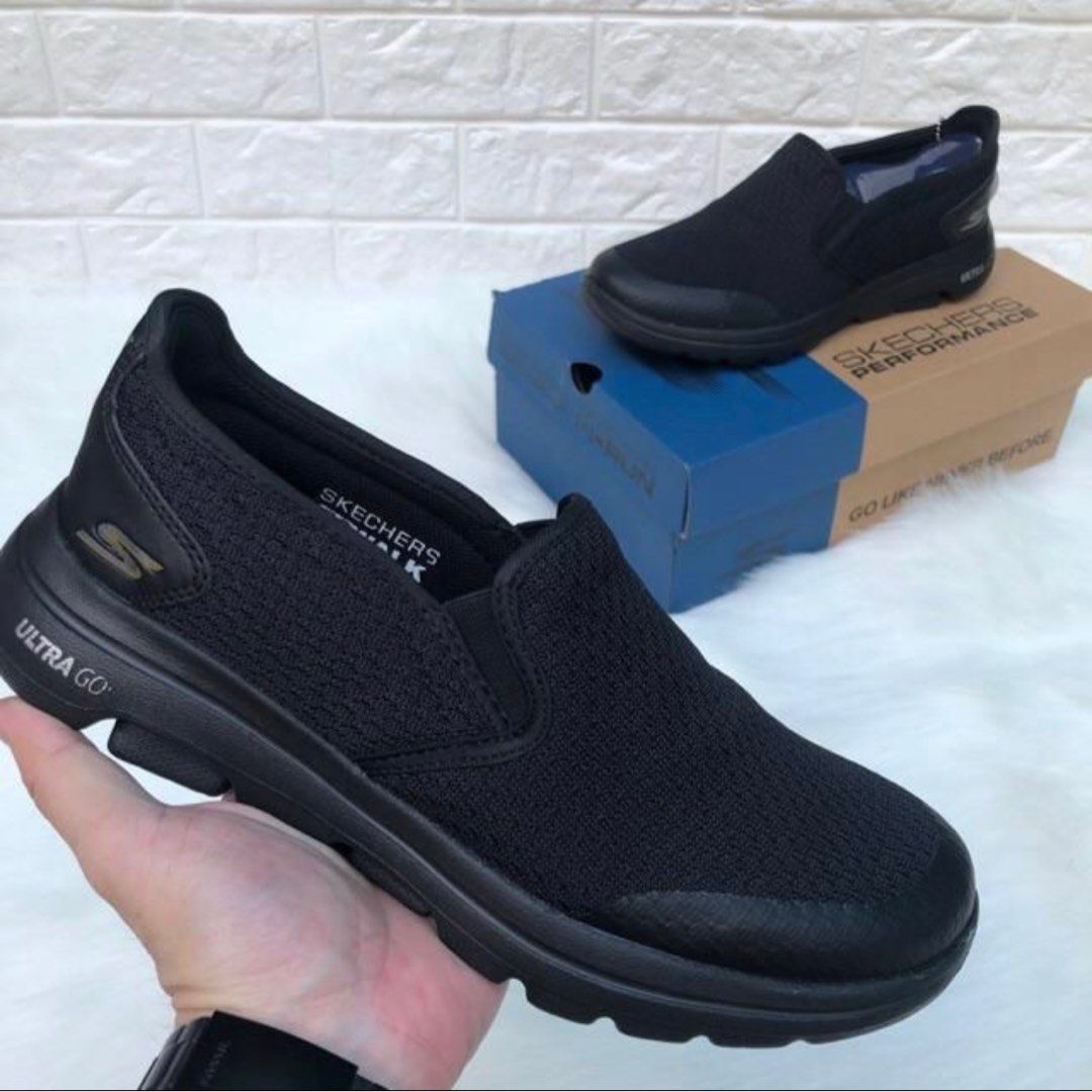 SKECHERS GO WALK 5 APPRIZE ULTRA GO MEN ALL BLACK ORIGINAL Men s Fashion Footwear Casual shoes on Carousell