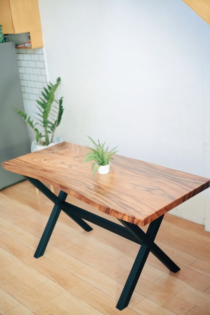 Solid whole slab Dining table 4 or 6 seater, Acacia 5ft Long (Category: Tables & Sets) located in Quezon City. Submitted by jesjnj1212 (Listing ID 1244875082, Image 2). Description: Minimalist Industrial whole slab acacia matte black, metal frame 5ft x 27" live edge. we also accept made to order.. pls visit our fb page. NorthernCut woodcraft.