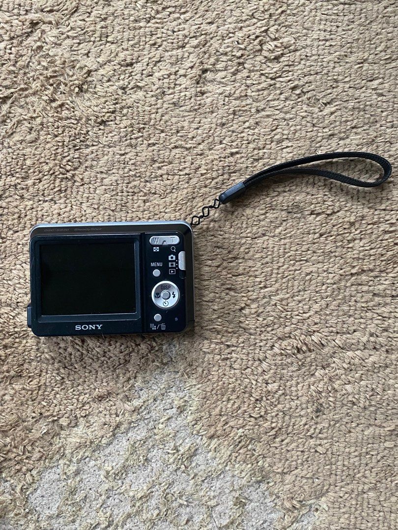sony cybershot steadyshot dsc-s930, Photography, Cameras on Carousell