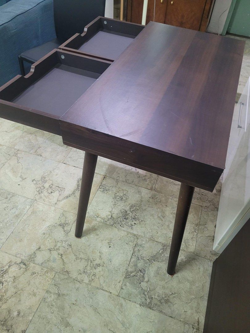 Study table Japan surplus (Category: Tables & Sets) located in Manila. Submitted by Hezcki (Listing ID 1244972839, Image 1). Description: .