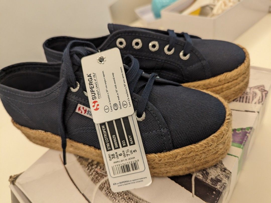 Superga size sale 38