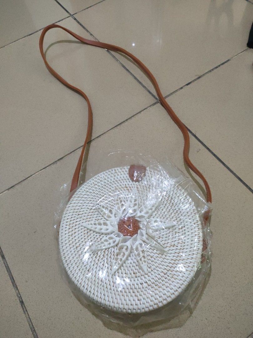 Tas Rotan on Carousell