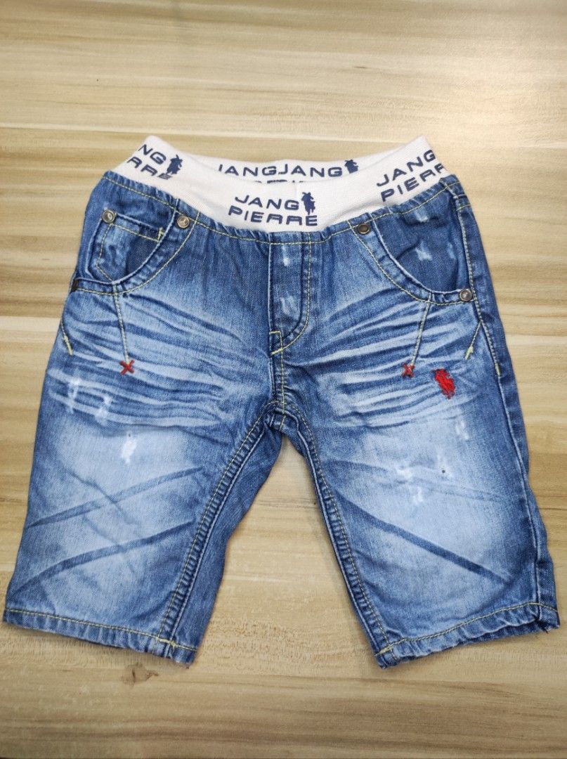 Ragged shorts shop