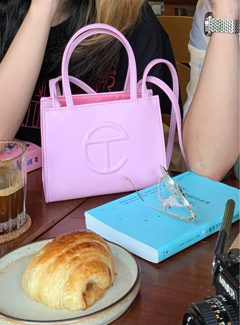 Bubblegum pink telfar bag shop