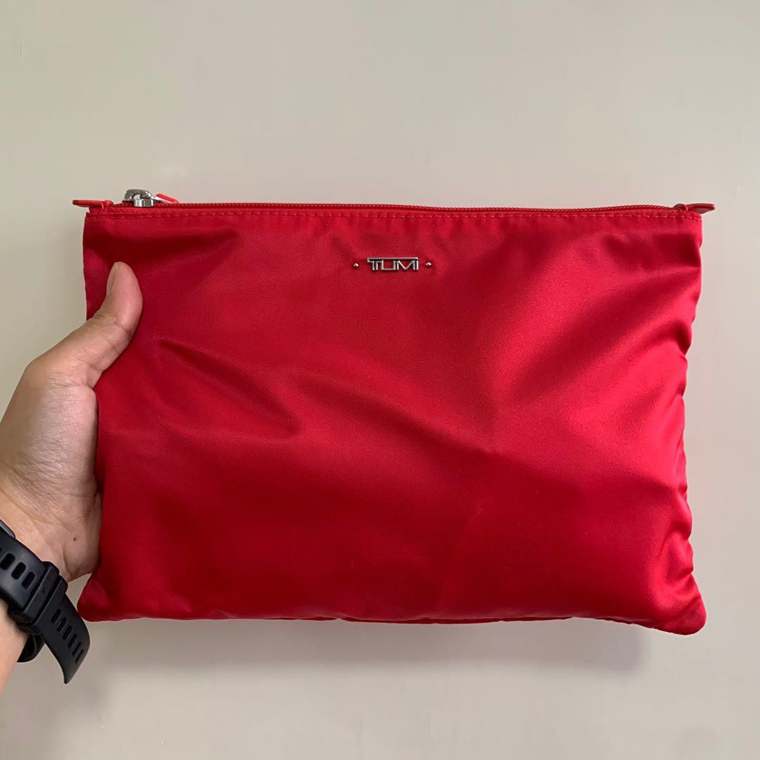 Tumi Just In Case Travel Tote, Women's Fashion, Bags & Wallets, Tote Bags on Carousell