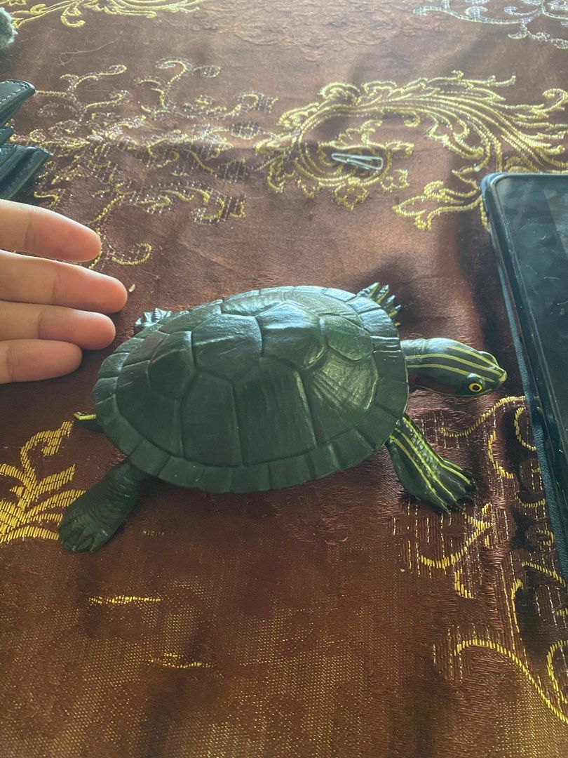 Turtle model (Category: Toys & Games) located in Kuala Terengganu. Submitted by wafiqb (Listing ID 1244946364, Image 2). Description: .