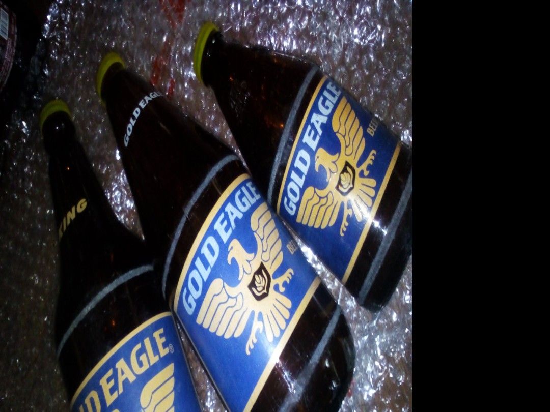 VINTAGE GOLD EAGLE BEER 1SET3botsVINTAGE BOTTLE on Carousell