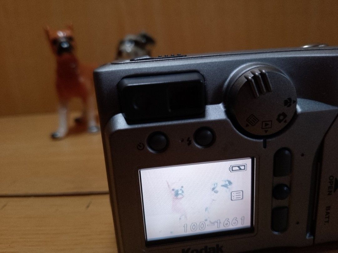 Kodak DC3800 digi cam, Photography, Cameras on Carousell