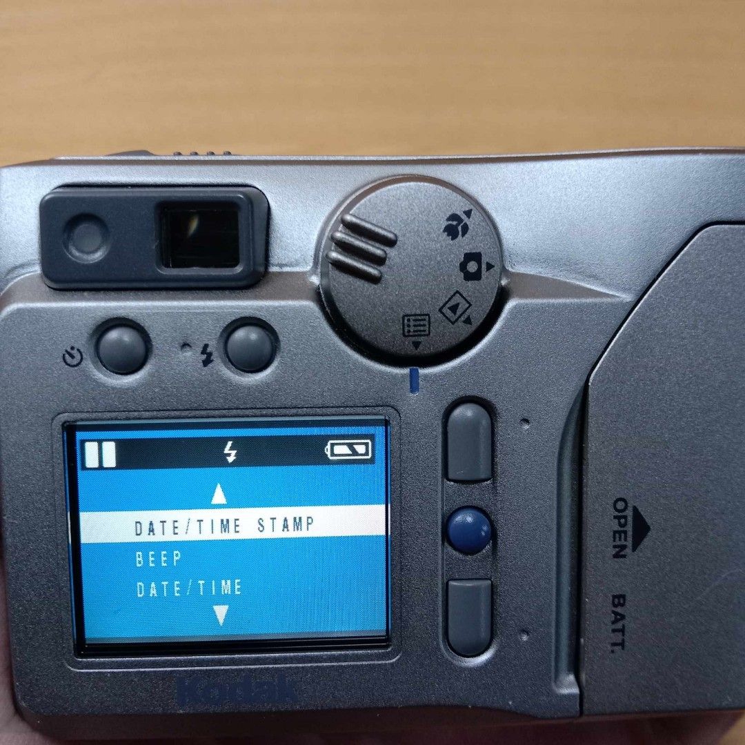 Kodak DC3800 digi cam, Photography, Cameras on Carousell