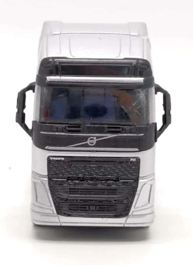 Welly 1:64 Volvo FH(6x4), Hobbies & Toys, Toys & Games on Carousell