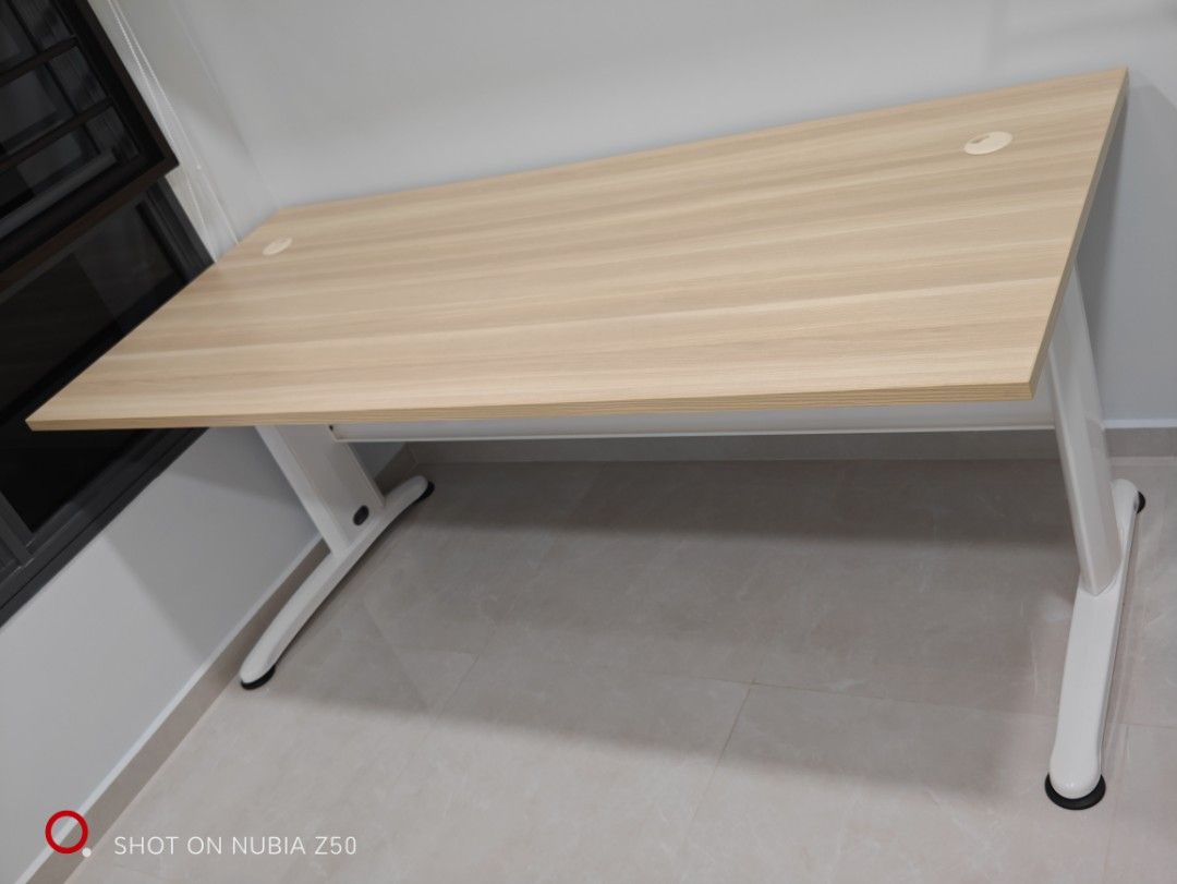 working or study table for sale, Furniture & Home Living, Furniture