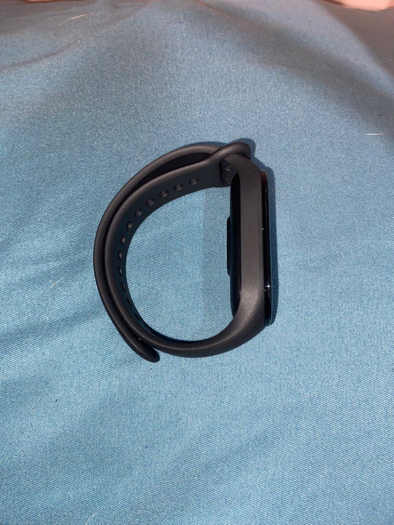 Xiamoi band watch 7 on Carousell