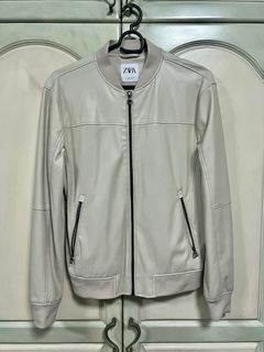 Zara men’s leather jacket white w/ issue