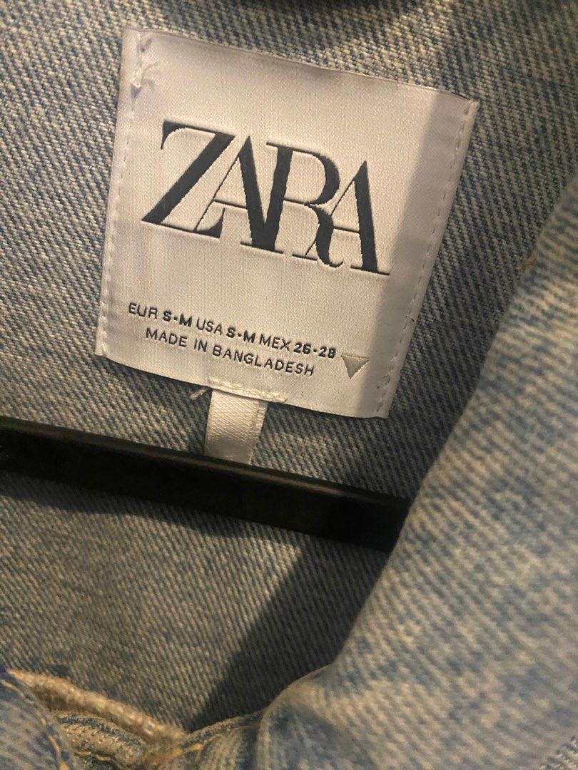 ZARA Oversized Denim Jacket (Category: Coats, Jackets and Outerwear) located in Taguig. Submitted by declutterwithmoi (Listing ID 1244924372, Image 2). Description: ZARA Oversized Denim Jacket Fits up to Large Like new, used 2X Oversized fit PHP 1199.
