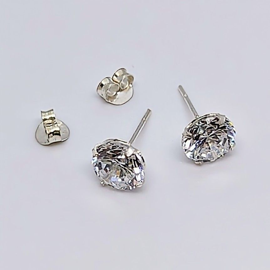 925 sterling silver round cut stud earrings 4 prongs Women s
