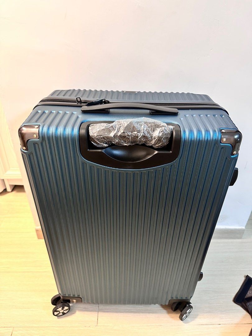 (全新)行李箱 28寸 旅行喼 gip luggage, 興趣及遊戲, 旅行, 旅遊 旅行必需品及用品 Carousell