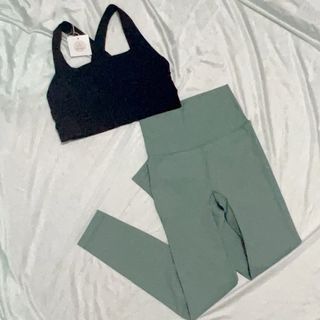 🙇🏻‍♀️ 成本價出售 🈹 no bargain 運動套裝 sports wear set yoga bra top sports pants for gym hiking Pilates aerial yoga workout  健身運動 普拉提服裝 瑜伽運動褲 瑜伽運動胸圍