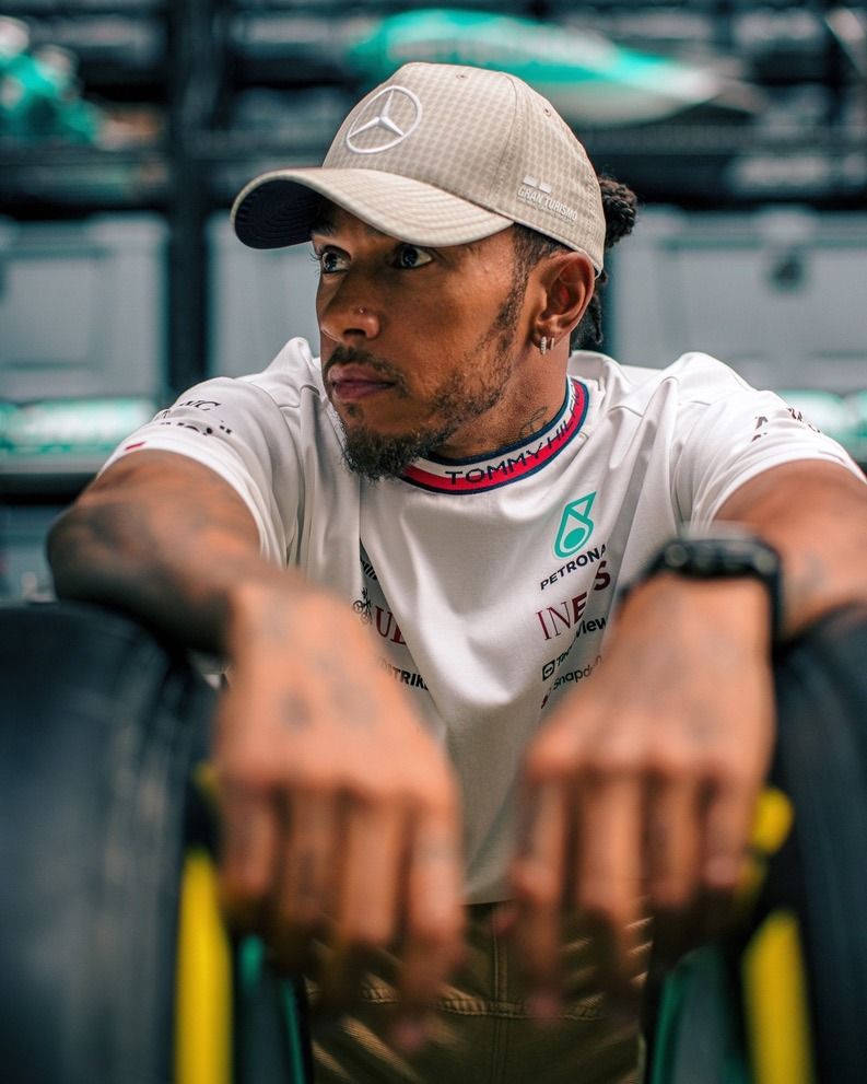 Lewis Hamilton Caps & Hats  Official Mercedes-AMG F1 Store