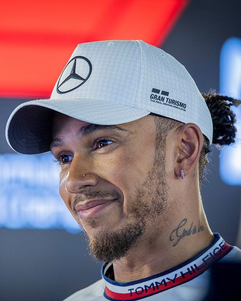Hamilton hat clearance