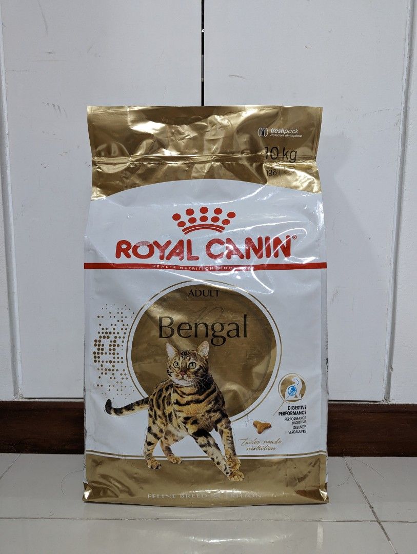Royal Canin 10kg Bengal Adult Dry Kibbles for Cat specially designed Y shaped kibble adapted to the Bengal cat s jaw encourages chewing to help