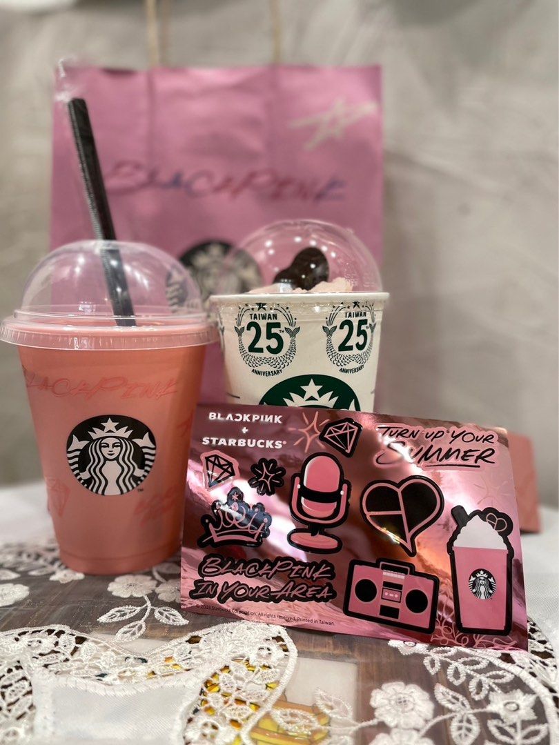 BLACKPINK Starbucks and Frappuccino TurnUpYourSummer BLACK PINK 