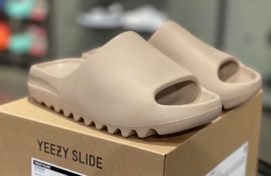 adidas originals Yezzy Slide 男女同款拖鞋, 女裝, 鞋, 拖鞋- Carousell