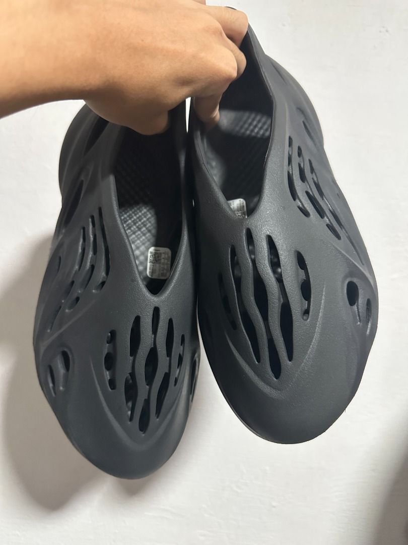 Adidas discount yeezy runners