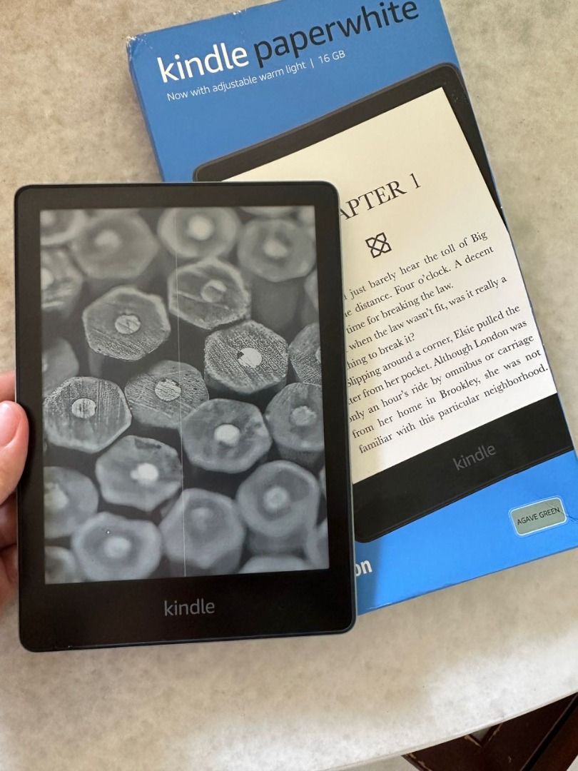 Kindle Paperwhite (8 GB) - with a 6.8 display and adjustable warm