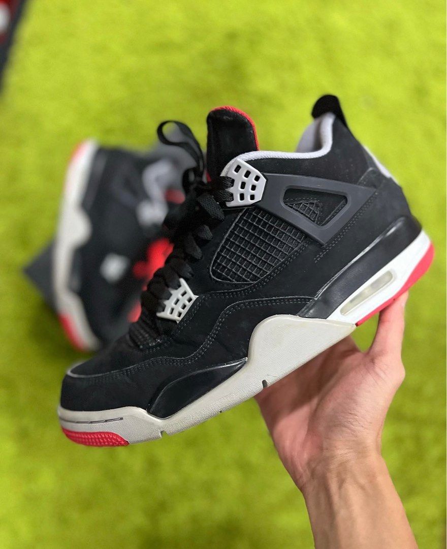 Aj4 bred store on feet