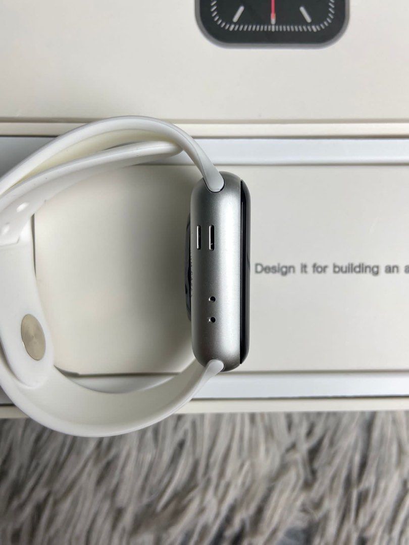 Apple Watch Series 42mm silver, Barang Mewah, Jam Tangan di