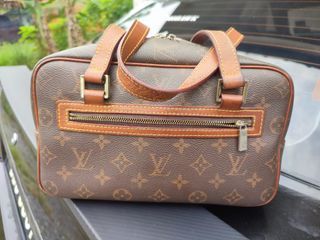 Pre-owned Louis Vuitton 2003 Excentri-cite Tote Bag In Brown
