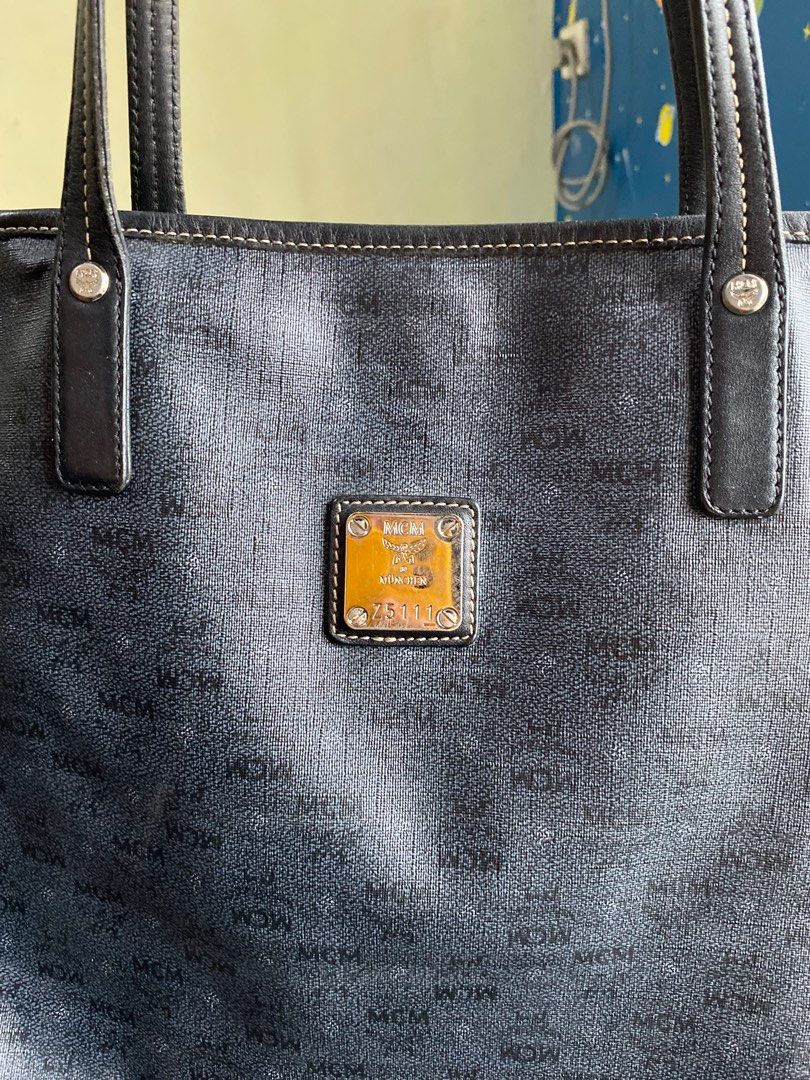 Mcm black online visetos tote