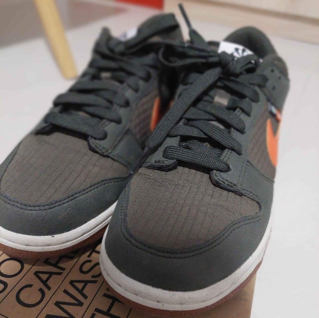Authentic Nike Dunk low on Carousell