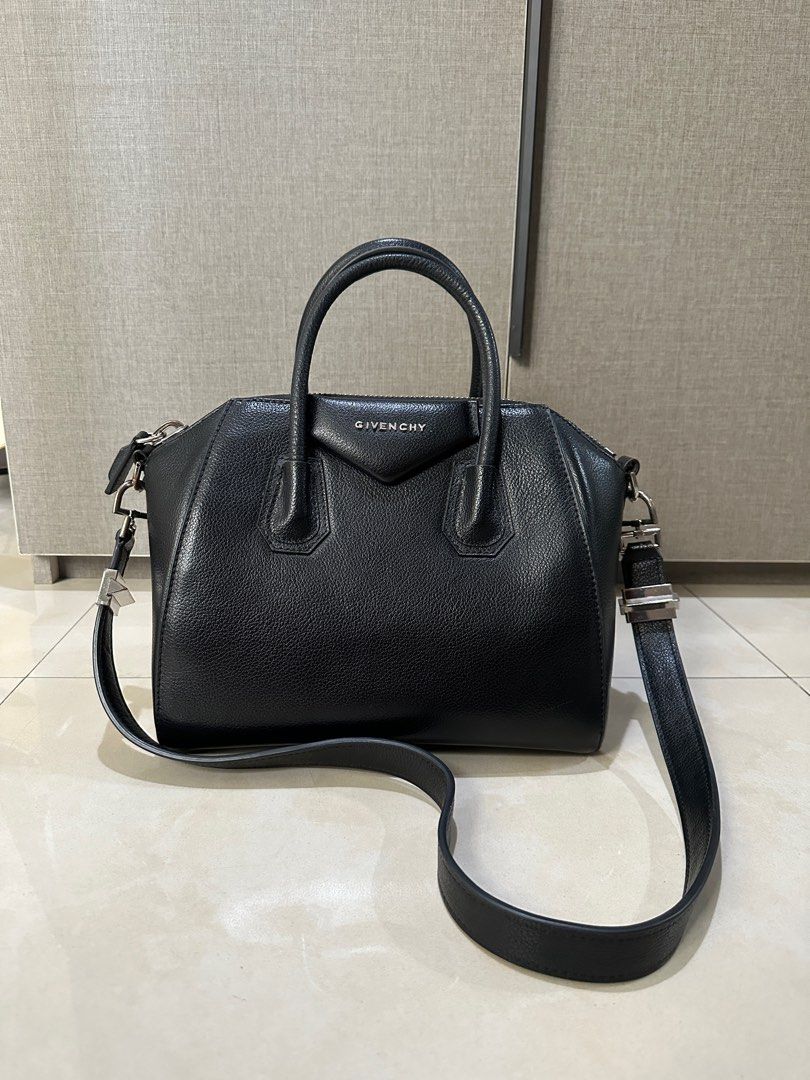 Balenciaga Antigona