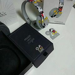 Beats solo mickey mouse sales