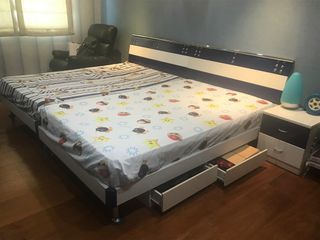 Bed  twin (used )
