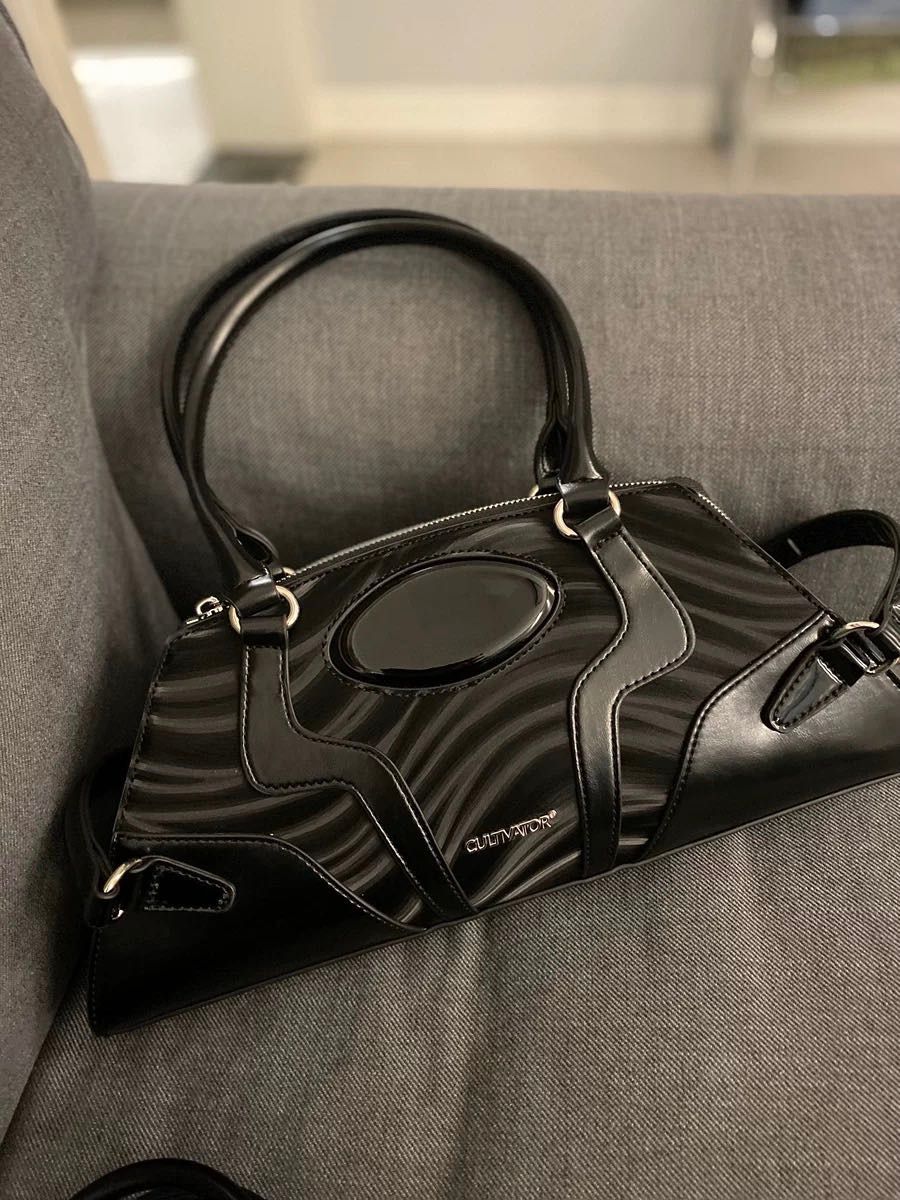 BLACK CULTIVATOR BAGUETTE BAG, Luxury, Bags & Wallets on Carousell