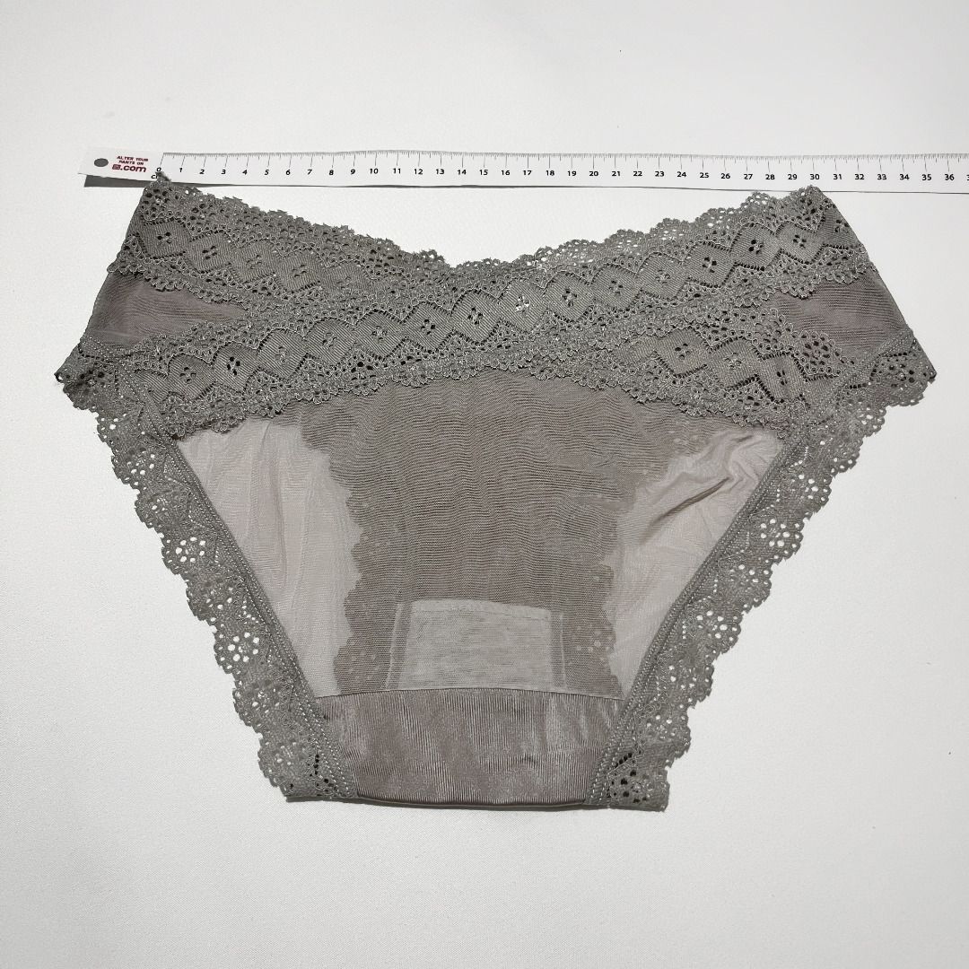 Free size gorgeous lace ice silk seamless women underwear, Women's Fashion,  New Undergarments & Loungewear on Carousell