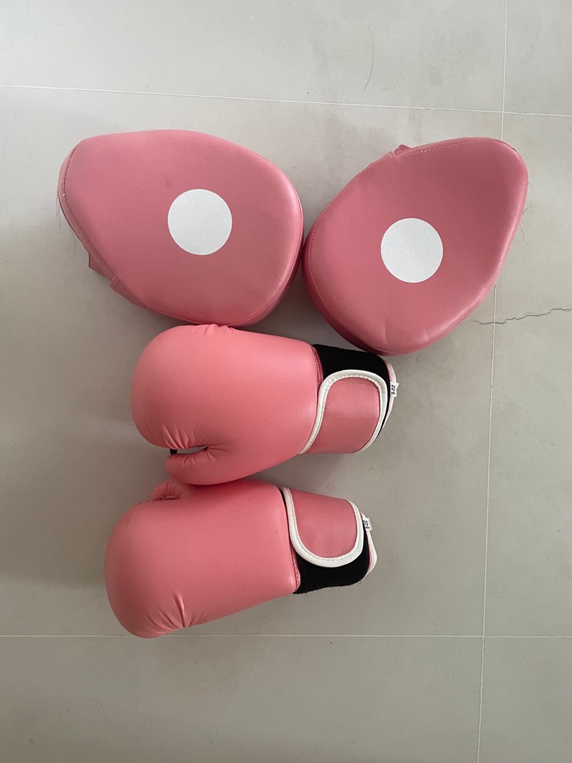 Boxing Gloves and Pads, Sports Equipment, Exercise & Fitness, Toning