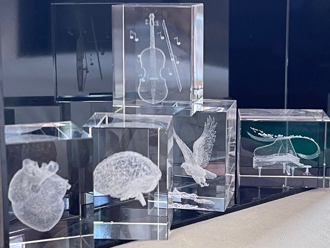 Brand New 3D Laser Etched Designed Paperweights in Crystal Glass Cubes ...