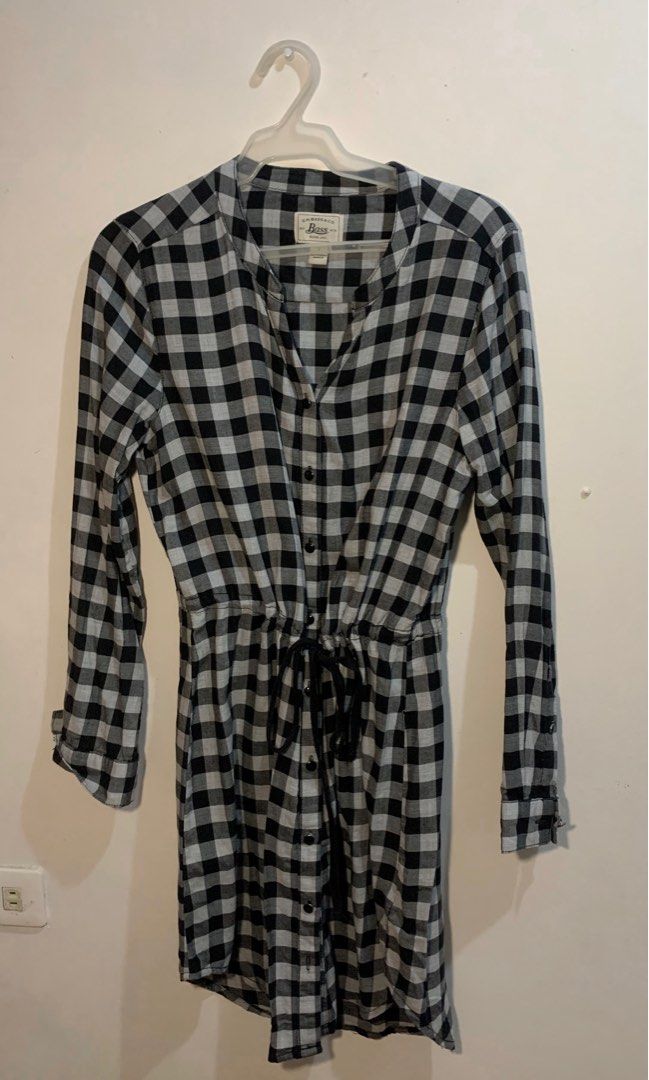 Button down long-sleeve gingham dress (Category: Dresses) located in Manila. Submitted by alwaysfrei (Listing ID 1245206634, Image 2). Description: .