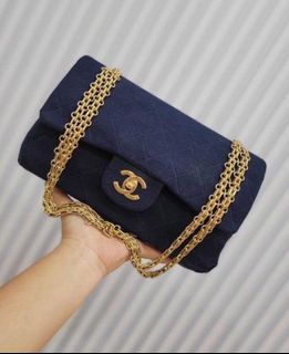 (Kategori: ) berada di . Dikirim oleh chloe2preloved (ID iklan 1245173639, Gambar 1). Deskripsi: .